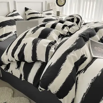 Preprosta postelja stanja odeja zajema štiri-delni študentskih spalnico tri-delni set v celoti obdan s kožo prijazen slog