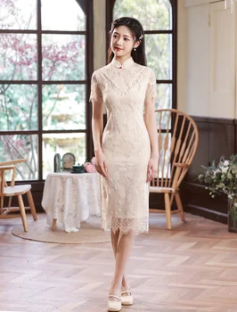 2023 Bež Izboljšano Vezenje Cheongsam Letnik Elegantno Obleko Trobenta Rokav Slim-fit Sredi Dolge Qipao Tradicionalna Kitajska Obleka