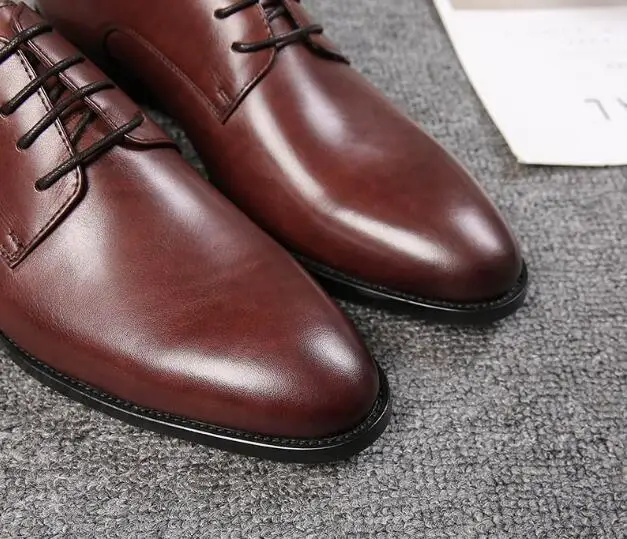 Novo konicami prstov moški čevlji pravega usnja formalno obleko čevlje čipke moda poročni čevlji