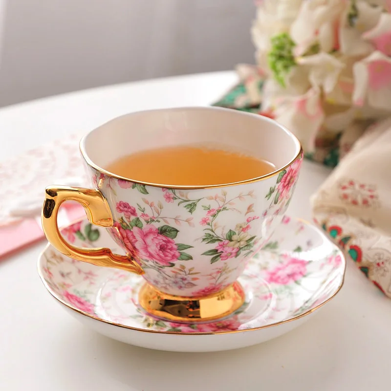 Britanski kosti kitajske popoldanski čaj skodelico kave in krožnik nastavite Evropska mala luksuzni elegantno cvet čaj skodelica z keramične darila