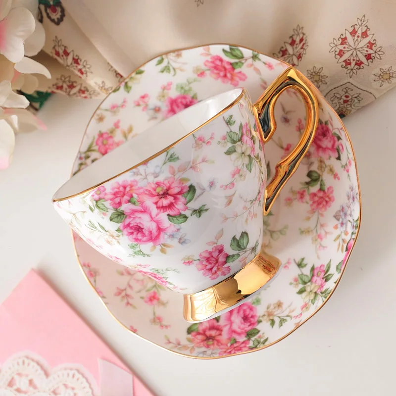 Britanski kosti kitajske popoldanski čaj skodelico kave in krožnik nastavite Evropska mala luksuzni elegantno cvet čaj skodelica z keramične darila